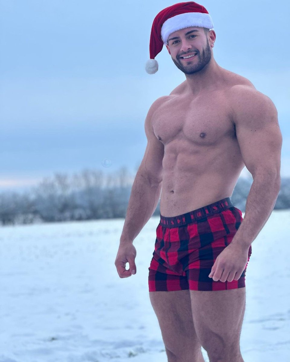James41595207's tweet photo. 🎄🎄 https://t.co/s9ejrFiFym