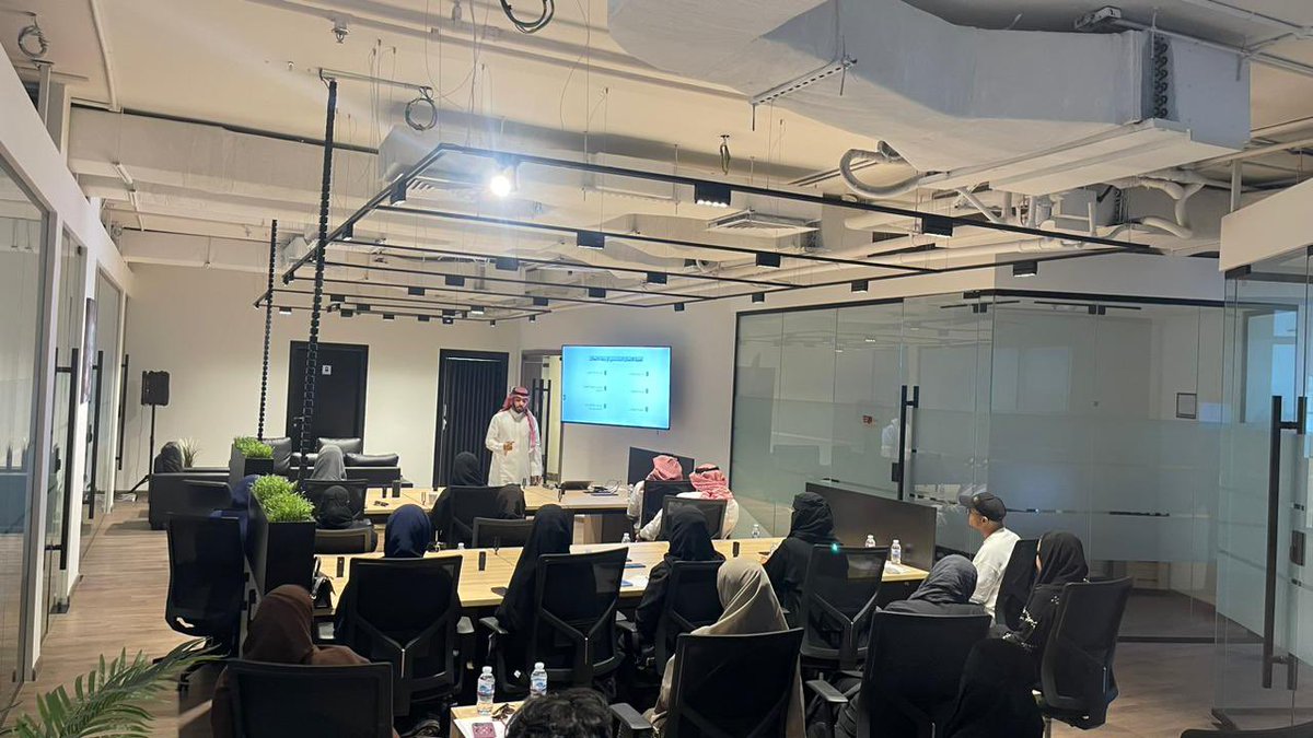 نادر العتيبي tweet media