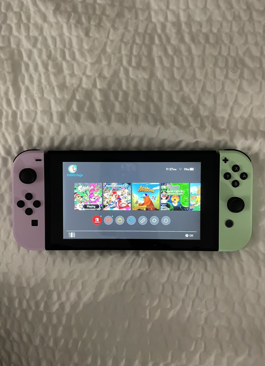 ktreadstheroom's tweet photo. I usually don’t brag about material items but my gf really spoiled the hell out of me this holiday szn. a book I’ve been after for months + new joycons I’ve been practically drooling over AND a sticker book on the way 🥹 https://t.co/FaHBAEMvQm