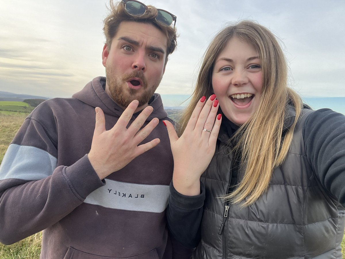 MissBeddow_PE's tweet photo. 3 years together, 2 dogs in our little family and 1 ring on my finger 💍 

26.12.23 https://t.co/8bMXLwRvou
