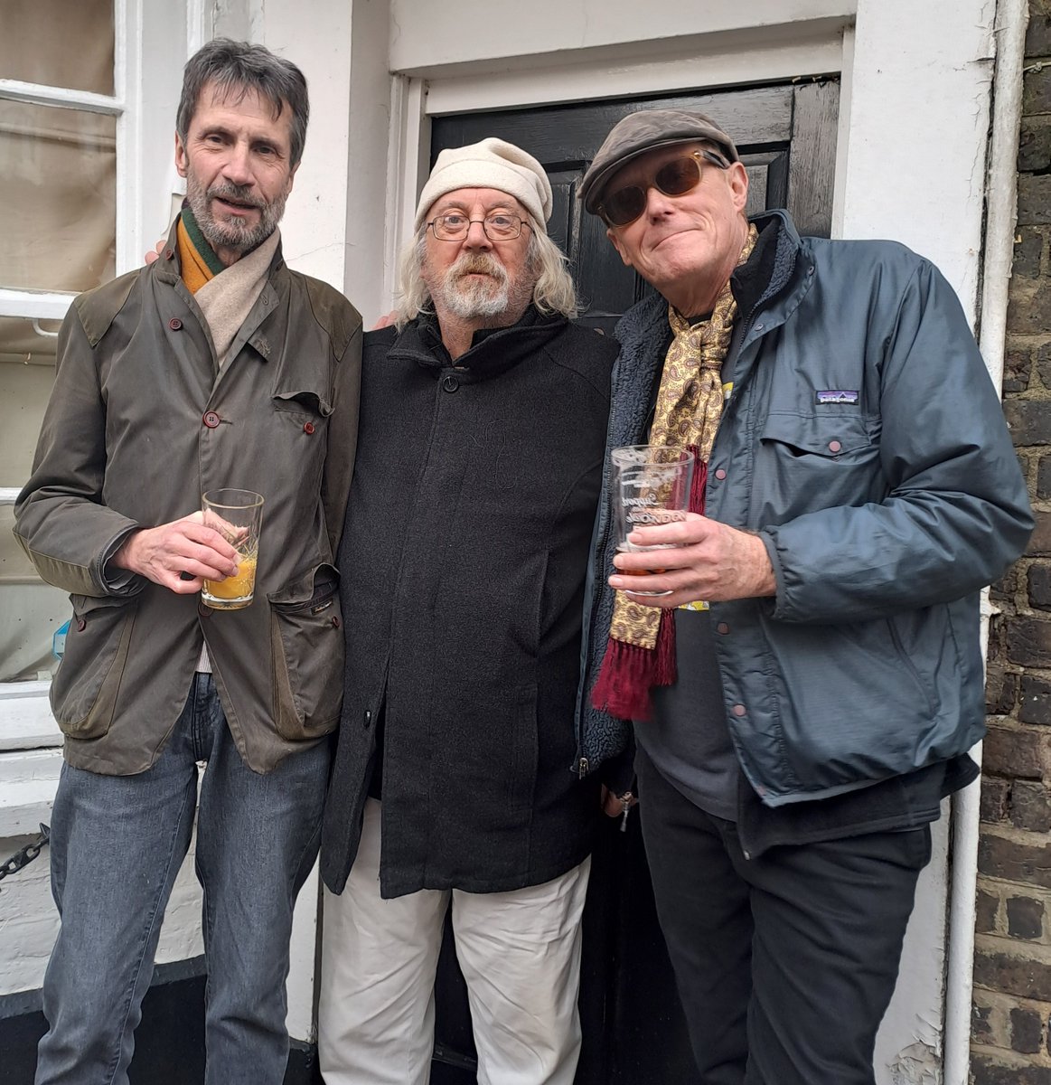 Glass Modern tweet media