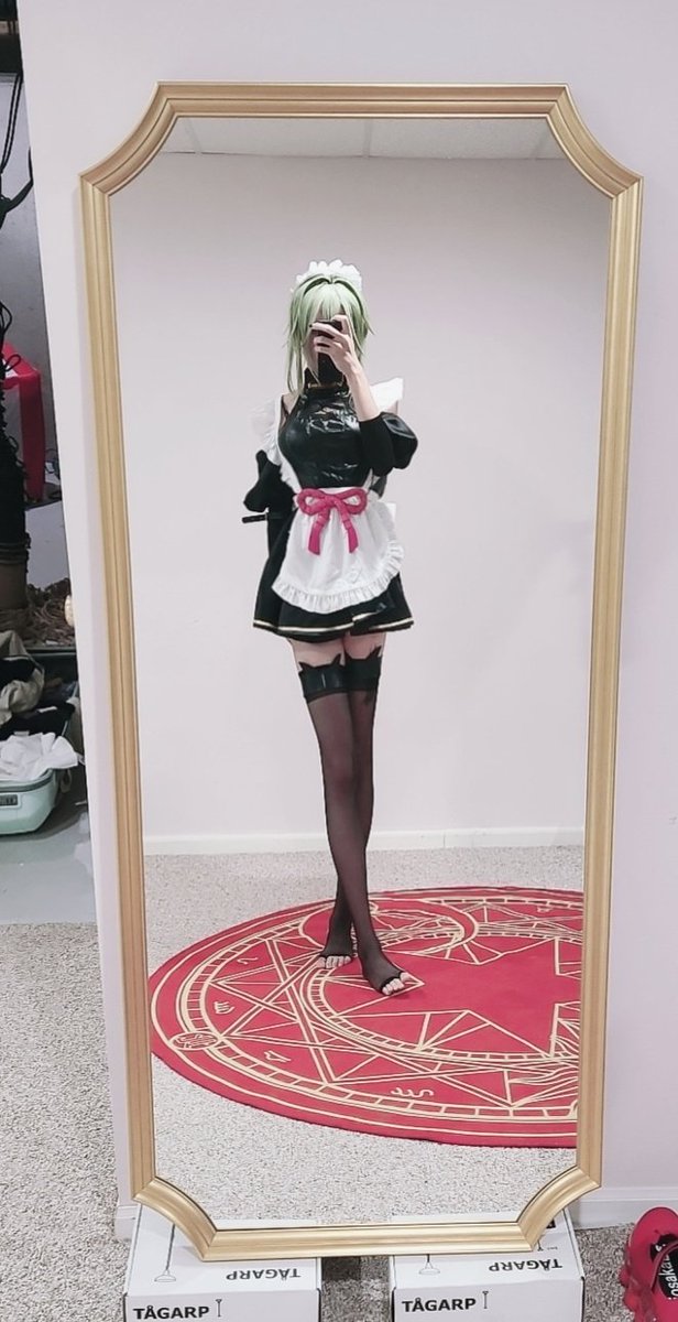谁他妈向圣诞老人许愿要烧鸡小男娘女仆的，刚刚圣诞老人都打包装箱了 https://t.co/8DAbThDFVk