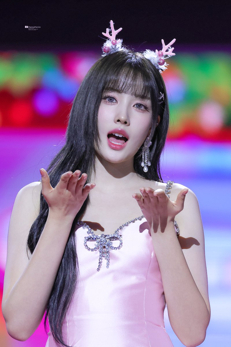 PannaParco0414's tweet photo. 231225
#스테이씨 #YOON #윤 #STAYC #자윤 #심자윤 #ユン https://t.co/soDMw6Lswi