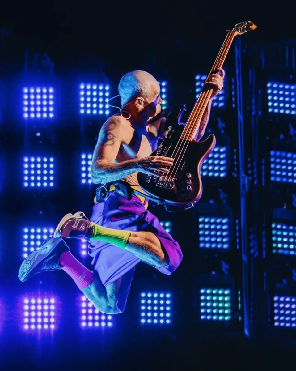 ChiliPeppersArg's tweet image. Hace exactamente un mes, volvíamos a ser muy felices !

Cual fue tu momento favorito de la segunda noche de Red Hot Chili Peppers en Argentina? 🇦🇷♥🌶