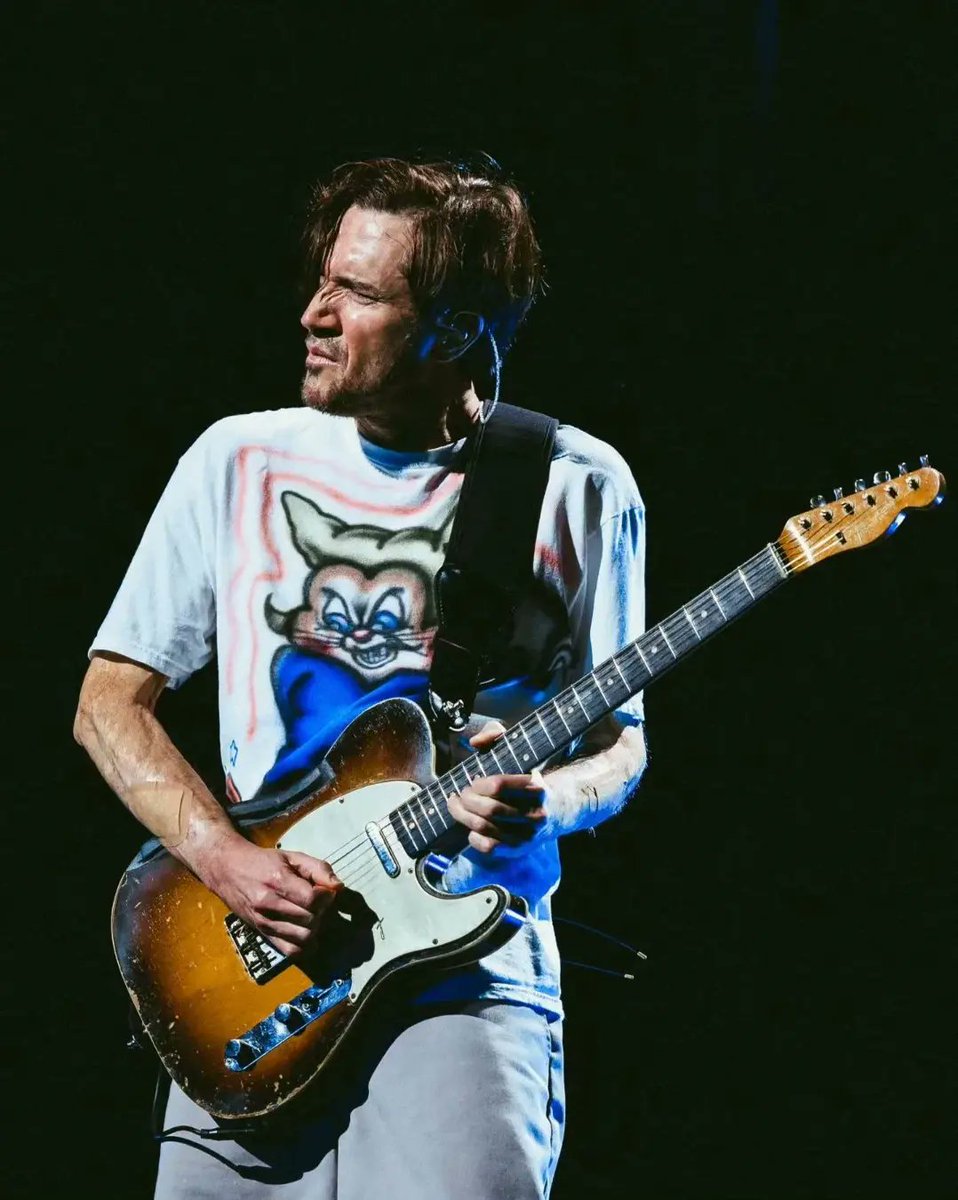 ChiliPeppersArg's tweet image. Hace exactamente un mes, volvíamos a ser muy felices !

Cual fue tu momento favorito de la segunda noche de Red Hot Chili Peppers en Argentina? 🇦🇷♥🌶