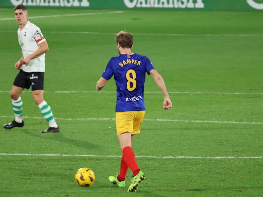 ssamperfans's tweet photo. 👕8️⃣✨😄
📸 @ jtphotograpy (IG)
#fcandorra #somtricolors #ligahypermotion #sergisamper #ss8 #samperisme #ssamperfans #senseporalesaltures https://t.co/FrMtlxftGd