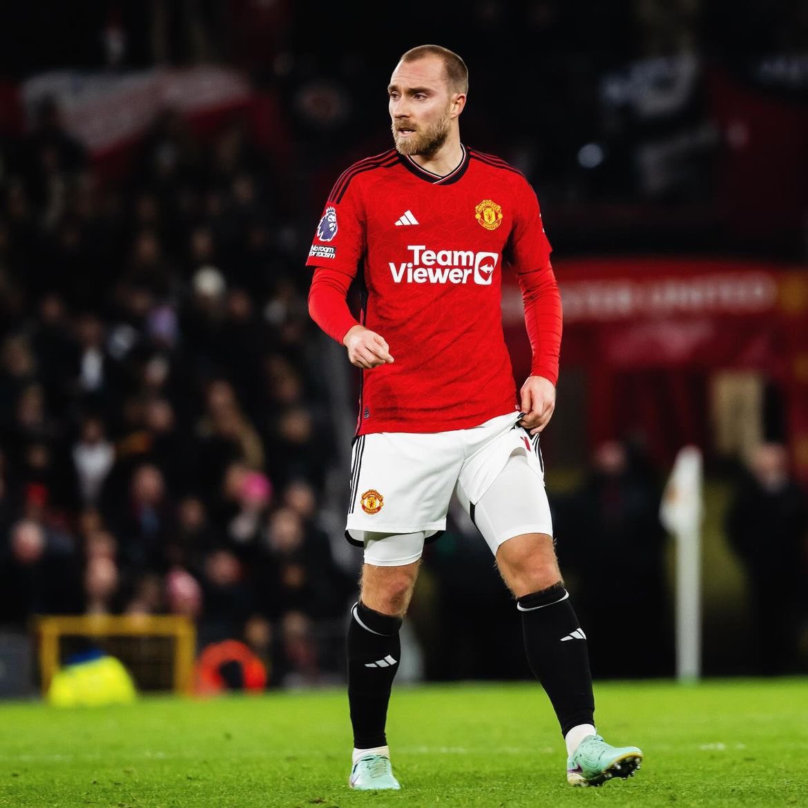 MUFCScoop's tweet photo. Christian Eriksen Ig: “Felt great being back out there! Old Trafford 🔥#3points #ce14 @ManUtd” #MUFC https://t.co/s3M3VqJuj5