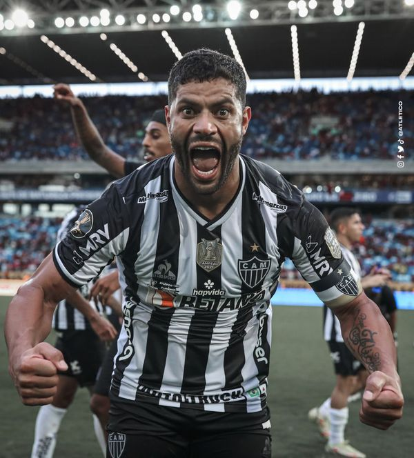 Noitedecopa's tweet photo. 🐓 HULK PELO GALO

⚔️ 174 Jogos 
⚽ 96 Gols
🅰️ 32 Assistências
🏆 6 Títulos 

🏆 3 Campeonatos Mineiro 
🏆 1 Supercopa do Brasil
🏆 1 Copa do Brasil
🏆 1 Campeonato Brasileiro
 
🏅 Maior Artilheiro do Atlético na Libertadores
🏅 Artilheiro do Campeonato Brasileiro 2021 

📰 Noite de Copa | Dep. de Estatisticas

#NoitedeCopa #LukeKane #PorForaDasQuatroLinhas #Brasileirao #Hulk