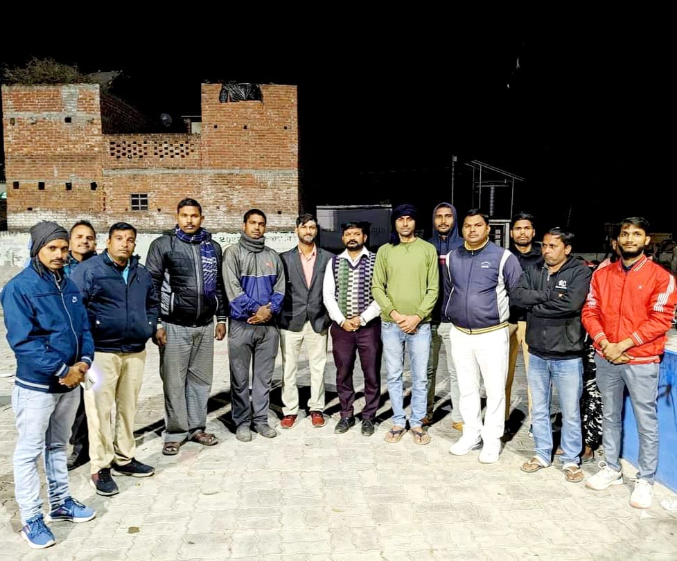 KhojiSamachar's tweet photo. यूं ही कोई किसान नेता@DhobiRohitUnnao नहीं बन जाता #उन्नाव_के_किसान_फायरब्रांड_नेता @vineetanews @KhojiHindustan1 @InfoDeptUP #DhobiRohitUnnao @FarmersUP_
#भारत_के_किसान_फायरब्रांड_नेता #kisan #farmer #UttarPradesh
#India #उत्तर_प्रदेश_के_किसान_फायरब्रांड_नेता
#Rohitkumarkanojiya https://t.co/7D2xdQYttZ