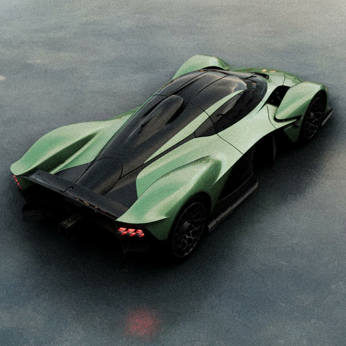 KNZauto's tweet photo. Aston Martin Valkyrie. // Christmas 🎄 
@ForzaHorizon 5.
Xbox Series X - 4K. 

#VirtualPhotography #AstonMartin #ForzaShare #ForzaHorizon5 #Valkyrie #CarPhotography https://t.co/jsiQNh9RSx