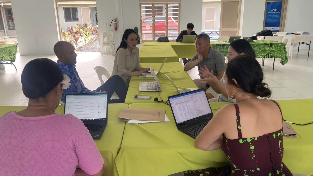 apcc21's tweet photo. APCC implemented a joint regional training workshop under the UNEP CIS Pac-5. Through this workshop, APCC supported active use of a multi-model-based forecasting tool called PICASO. APCC covered contents on climate information and early warnings systems, enhancing NMHS capacity. https://t.co/I5jdGaPdUR