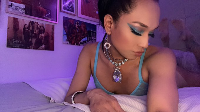 Now visiting Albuquerque 1 night one! https://t.co/bzMwPJFroV<a href="/tag/freakygeeks"class="tags"><span>#freakygeeks</span></a>