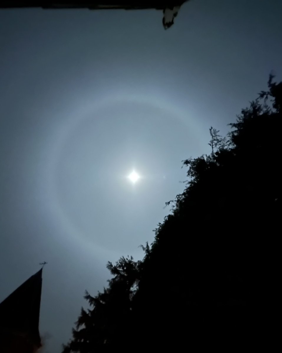 watt_tracy74's tweet photo. #TheColdMoon The last full moon of 2023. Halo ina 😊 https://t.co/MYounTDdK4