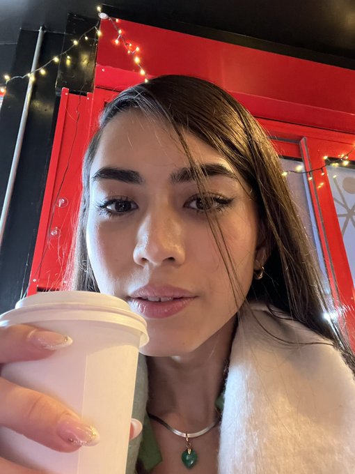 Guess what my drink of choice is https://t.co/Al192OBJfq