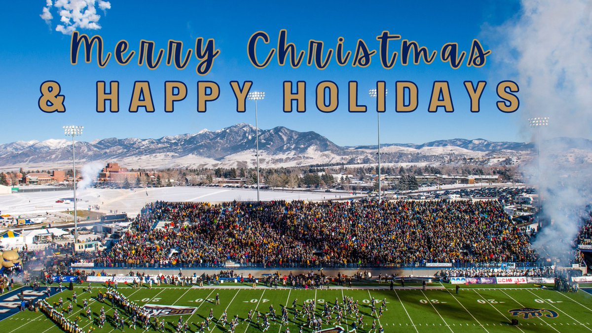 brickbreeden's tweet photo. Merry Christmas and Happy Holidays from the Bobcat Ticket Office to all of you! We hope this holiday season has treated you right, and you are ready to take on the new year!

Just a reminder, all giveaway entries will close tomorrow, December 26th at 8:00am. https://t.co/AvzzcmrwEf