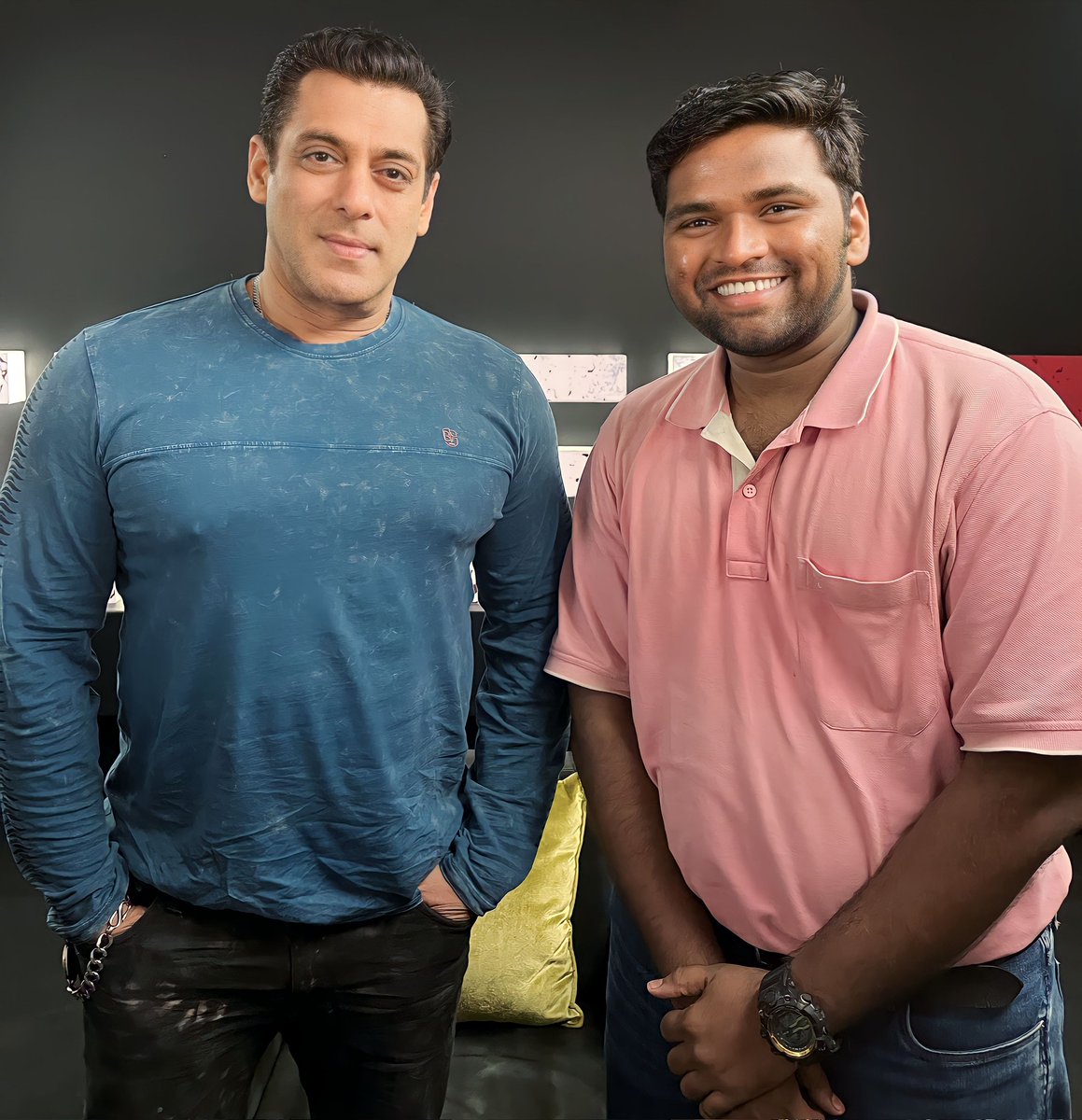 Wishing Very Happy Birthday to #TigerOfBollywood @BeingSalmanKhan Bhaijan, Golden Hearted Man, May God Bless & Multiply the fruits of your hands & Bless you with Great Health, Have a Blockbuster year as always #BhaiKaBirthday #SalmanKhan #SalmanKhanBDayCDP #SalmanaKhan