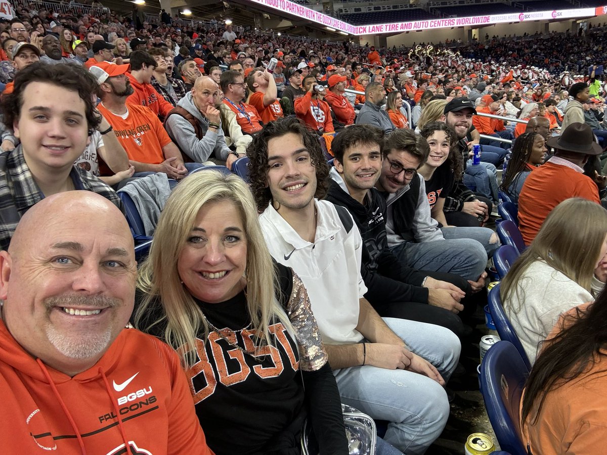 Titleguy9's tweet photo. Go BG!!
#QLB2023 https://t.co/k2bDPfmtdj
