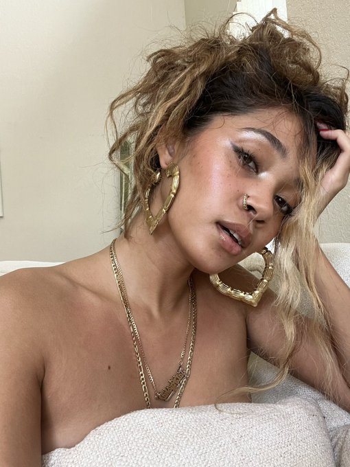 I ain&rsquo;t bluffin https://t.co/EW7HOu04VH<a href="/tag/noordinary"class="tags"><span>#noordinary</span></a><a href="/tag/taiaysha"class="tags"><span>#taiaysha</span></a>