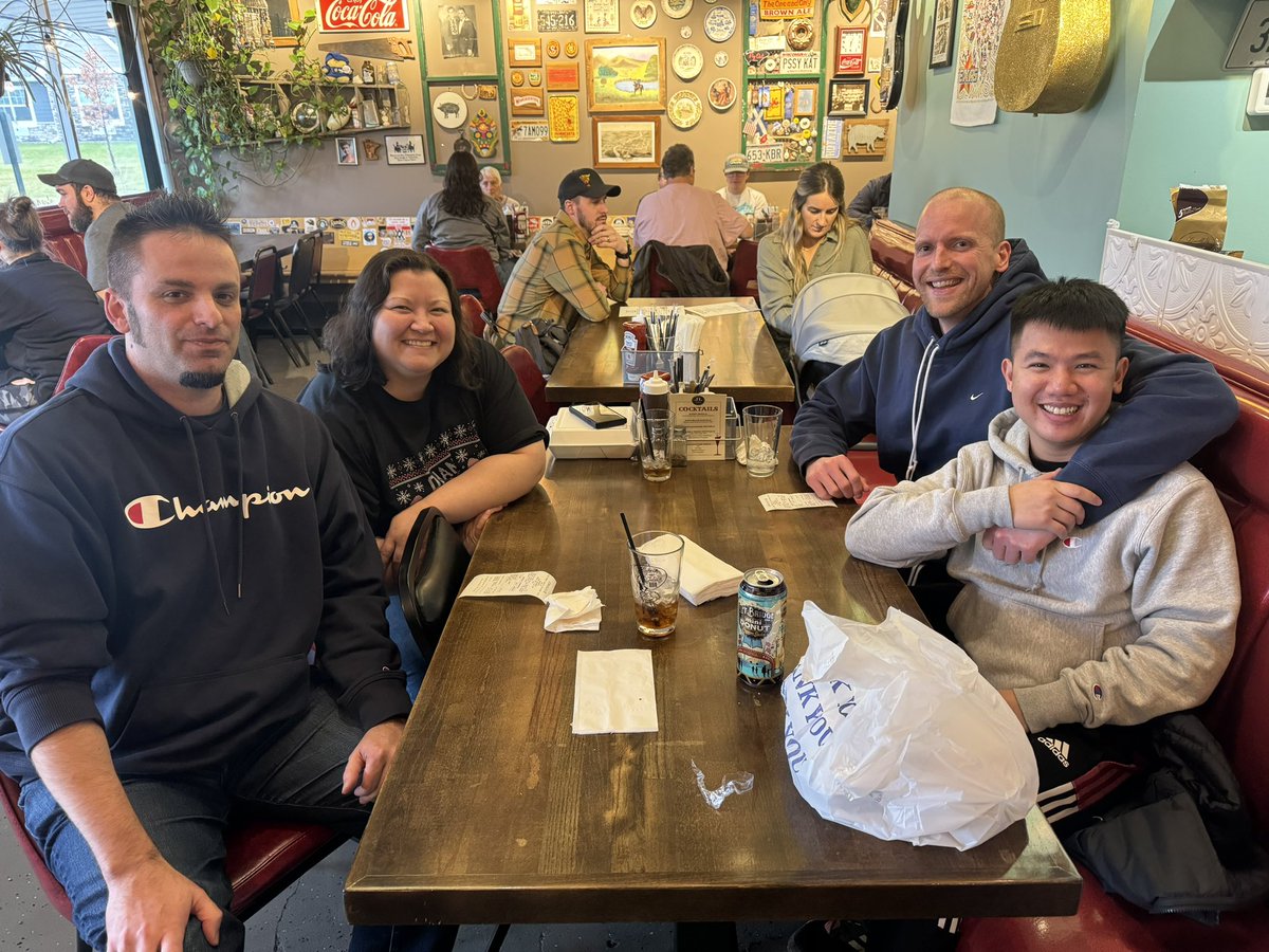 Post-Christmas lunch with the gang! #Trailblazers #trailblazercommunity