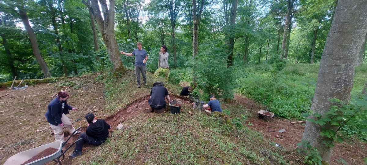 A week tonight (2 Jan) the dig we funded @ @lowthercastle will be on Digging for Britain at 8pm on BBC2. @theAliceRoberts visited the team of students from @UCLanArchAnth guided by Jim Morris & @allenarchaeo to see if they could find evidence that the earthwork castle & nearby