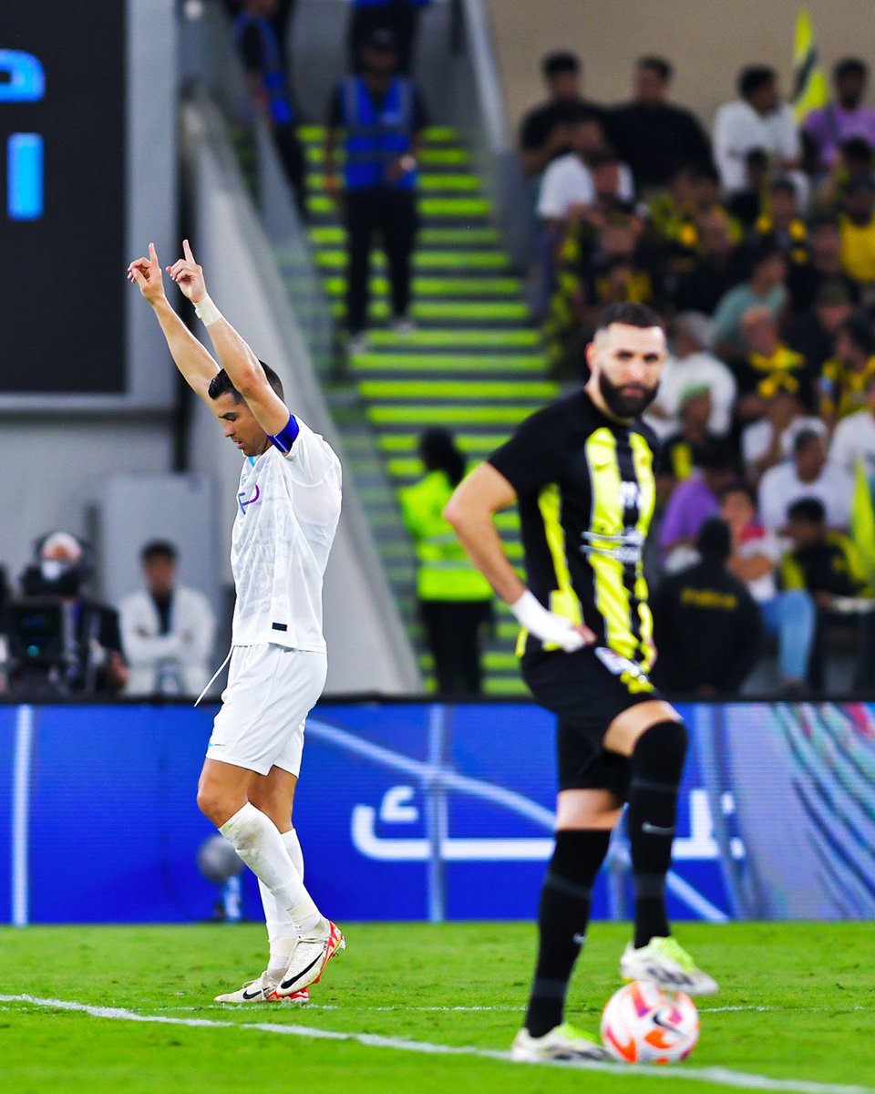 This picture is cold 🥶🔥