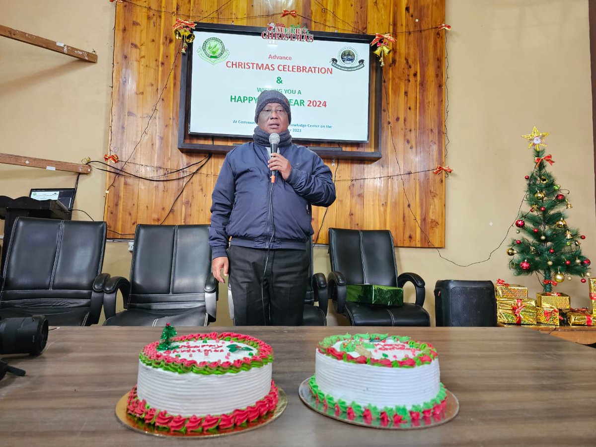 COTAP's tweet image. Merriment in #Mawphlang! Here's a taste of the Khasi Hills REDD+ Project Team's holiday party, complete with a gift exchange, treats, games, and... our favorite... an *artificial* tree 😍 #sdgs #climatechange #climatejustice #naturebasedsolutions #deforestation @Plan_Vivo
