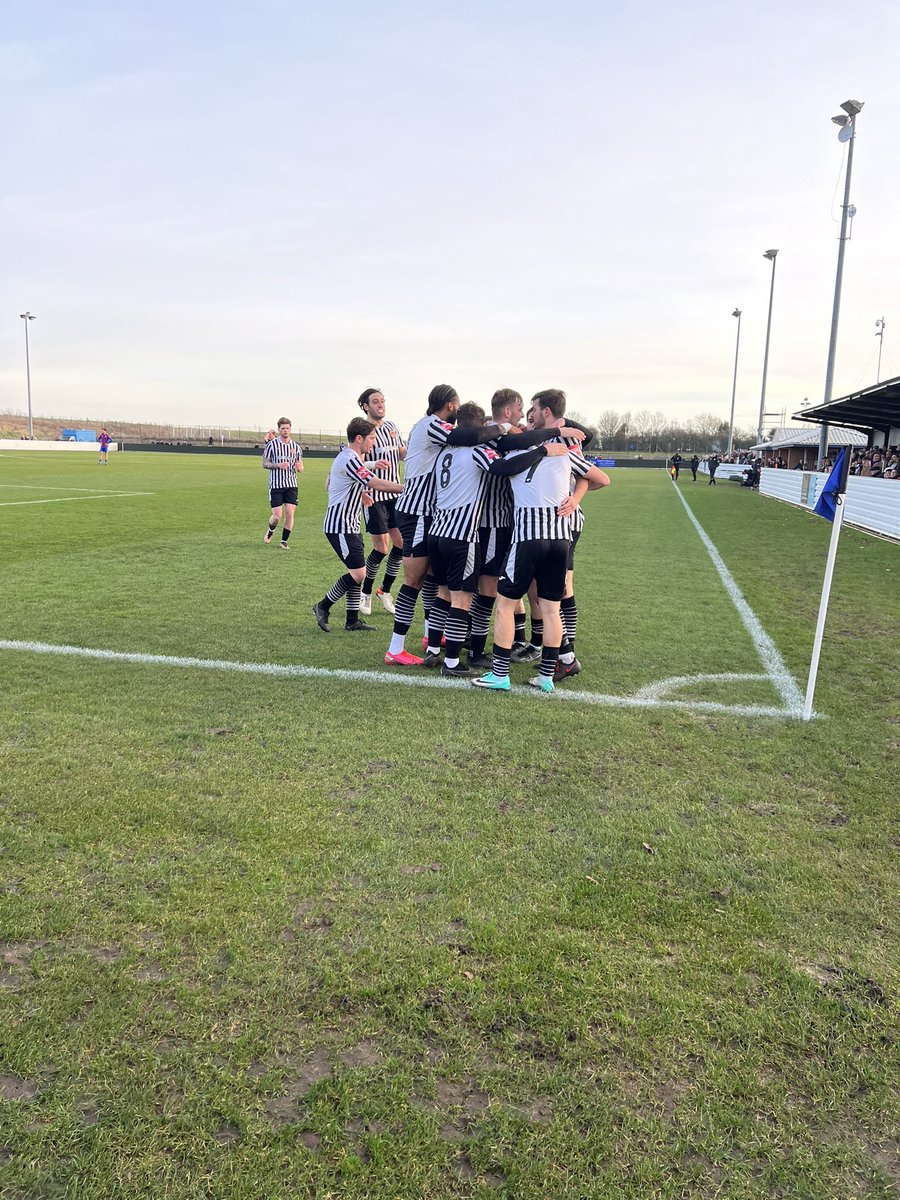 Georgemeehancy's tweet photo. @officialswifts Up the Swifts!! https://t.co/whIz0p9PAB