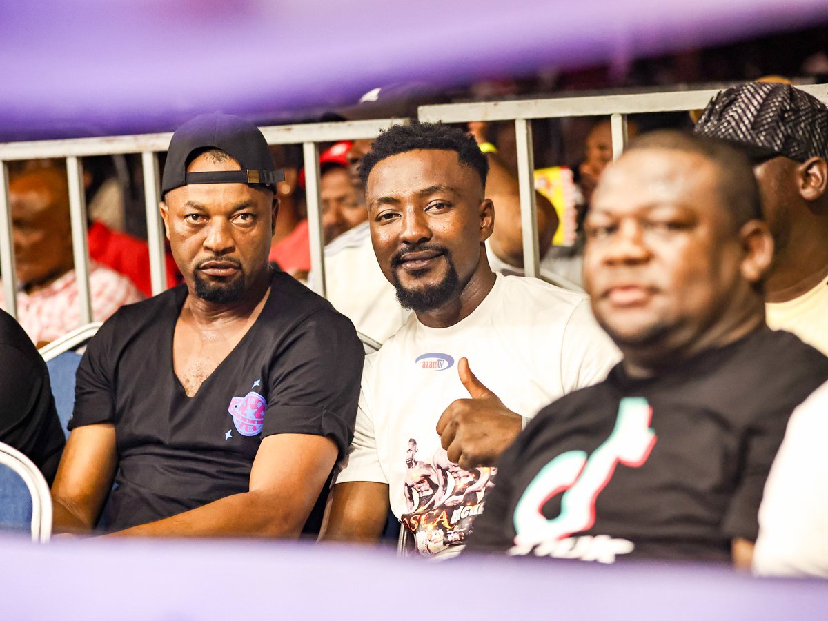 azamtvtz's tweet photo. WANYAMA WAMERUDI MJINI: Bondia Mfaume Mdaume yupo hapa Ubungo Plaza.

Tuko LIVE #AzamSports3HD

(Picha na @allymuftiTZ )

#WanyamaWamerudiMjini #BoxingDay #VitasaNight #BoxingOnBoxingDay #UsikuWaVitasa @musa_bg_udeude @ambothetribal @masoudlihenye @gilbertjohannes https://t.co/0E16yGf9jV