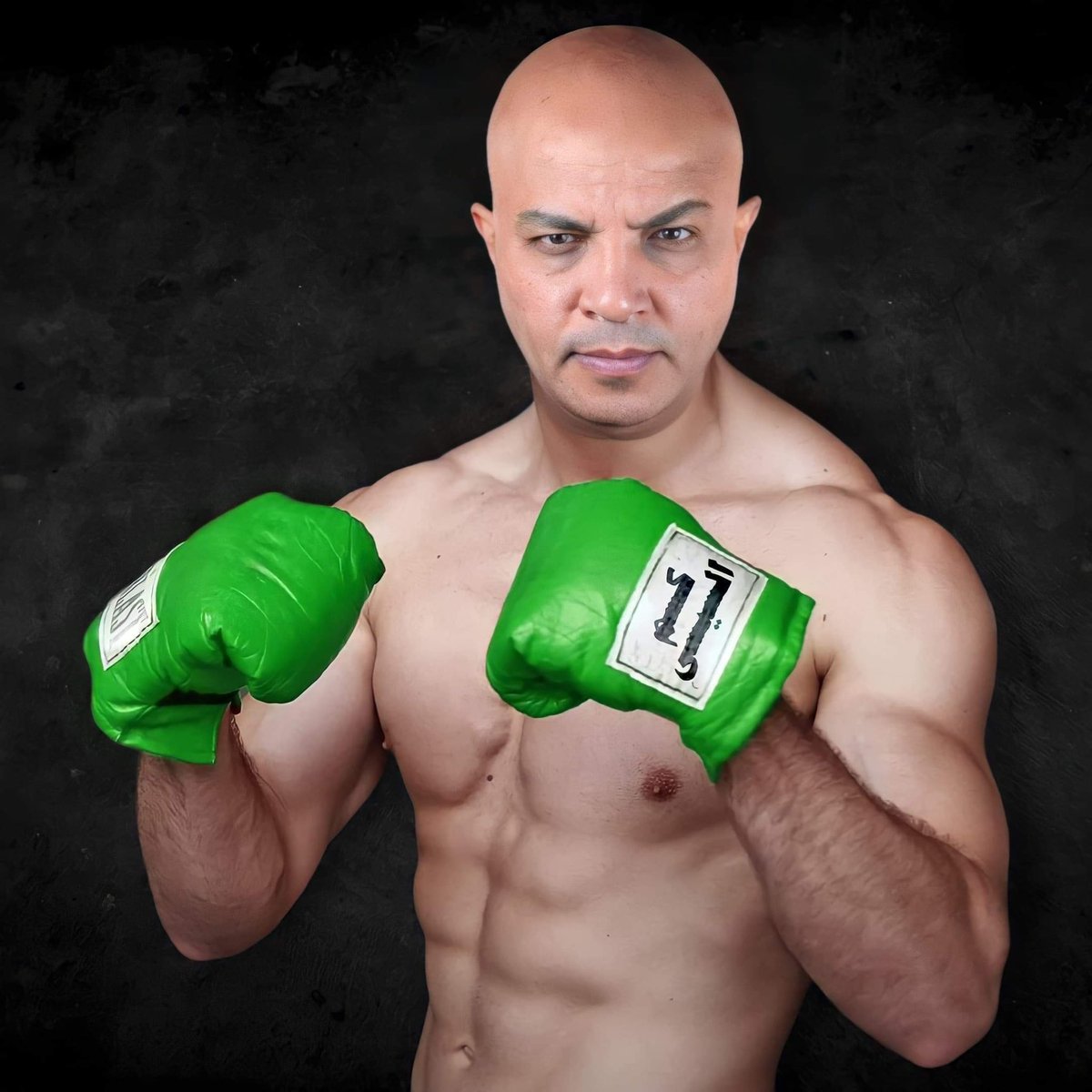 يا الله الغوث 
يا شباب لقد تم اغلاق ريتش الحساب وكمان مش عارف اخرج بسبيس هل من معين في الدقائق القادمه محتاج خمسة الآف ليك الان وألفين رتويت ونصف مليون مشاهده لهذا البوست عن طريق إضافه هشتاجات اكثر تداولا في التعليقات والرتويت. #بهجت_صابر