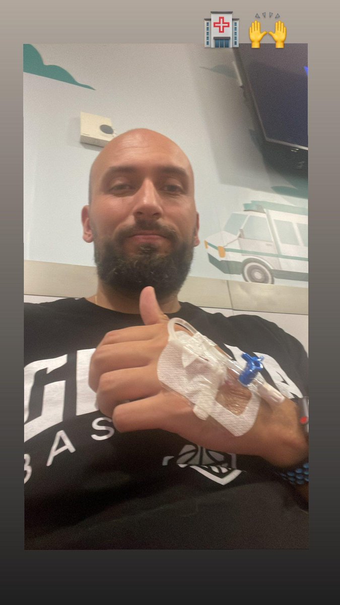 Explicación de mi historia 

19 de septiembre estando en casa sufro lo que yo creía era un infarto, es más hasta en el hospital entré con "código infarto". Se me paralizó el brazo izquierdo, no podía respirar, tenía mucho dolor (nivel gritar)