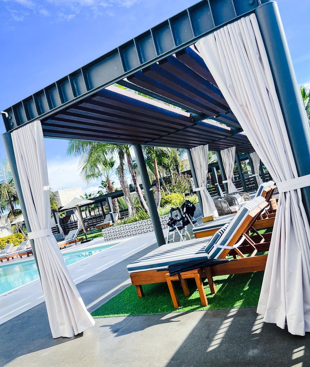 GalaxyDraperies's tweet image. Draperies aren't just for indoors! Privacy for each cabanas with UV protection to boot!

#cabana #poolside #solarshades #draperies #outsidedrapes #outdoorliving #socalliving #losangelesliving #sunprotection #UVprotection #playavista #insolroll #sunbrella #b2b