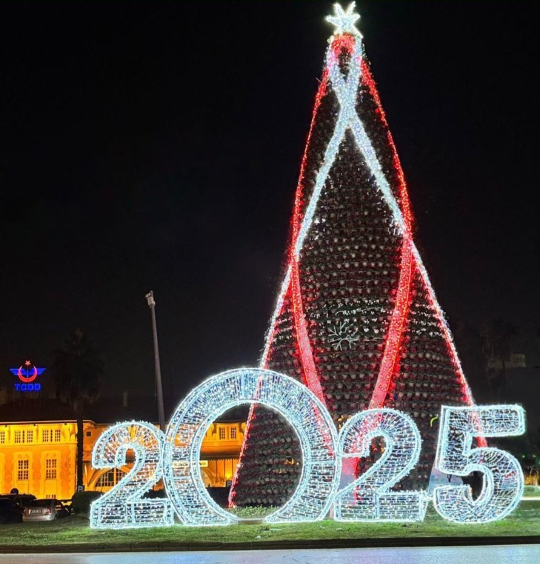 bosunatiklama's tweet photo. Adana'da 2025 heyecanı erken başladı. https://t.co/AywHmeh88h