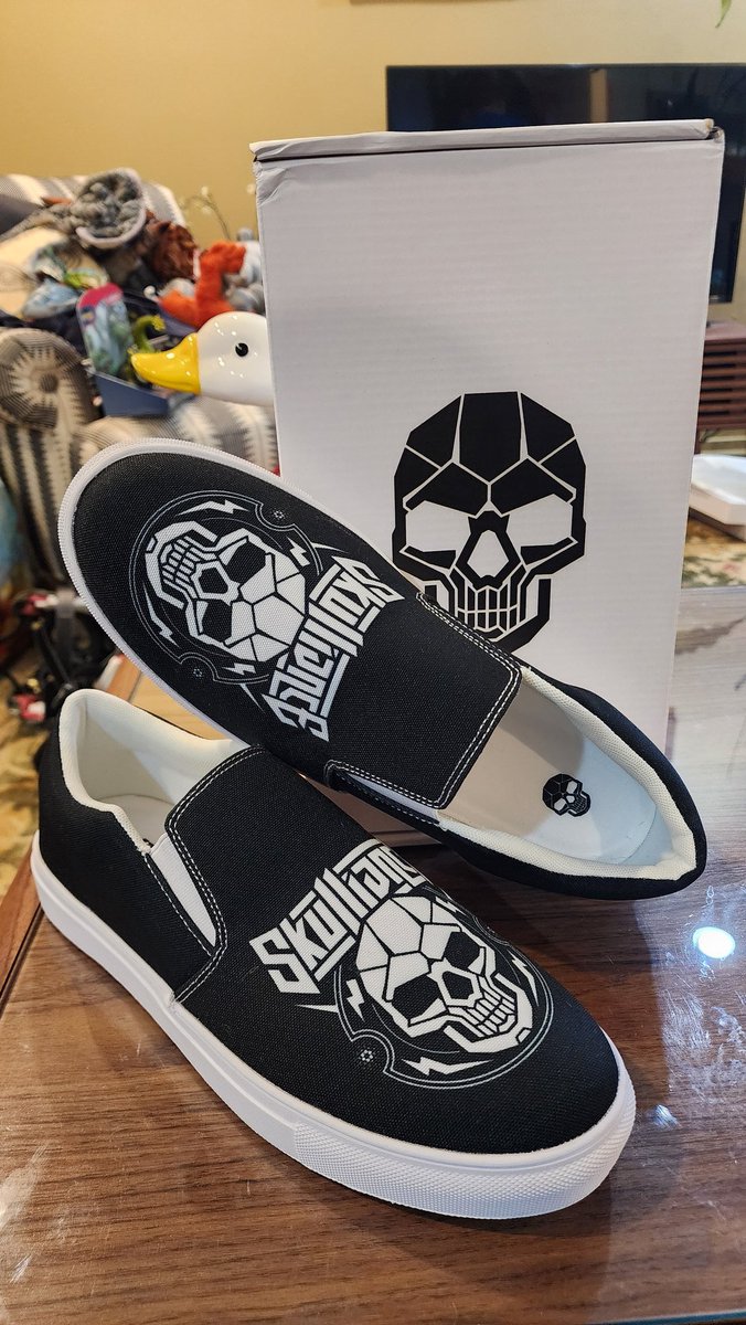 $Mrs_D3bz tweet media