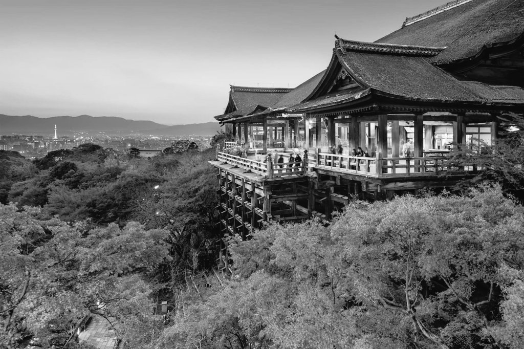⠀⠀⠀⠀Kyoto é lindo.
