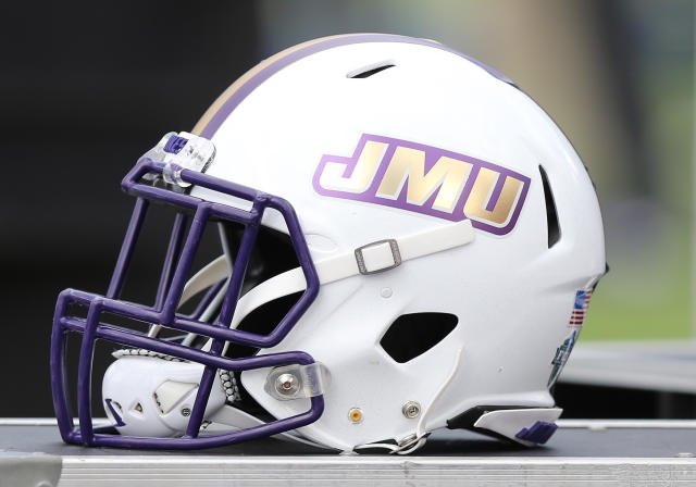 mzenitz's tweet photo. James Madison is also expected to hire Old Dominion’s Justin Harper as wide receivers coach, a source tells @247sports.

The former Virginia Tech and Baltimore Ravens wide receiver spent the last two seasons at ODU.

https://t.co/dJORJ80Uo5 https://t.co/mT1M76i6LR