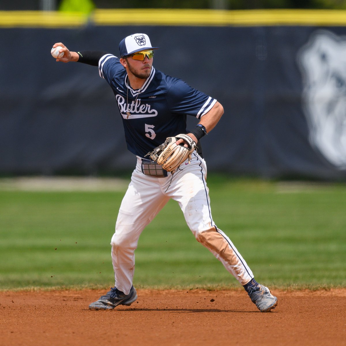 Congrats to BU Alum <a href="/JakeDeFries35/">Jake DeFries</a> on signing with the Rouen Huskies

#ProDawg