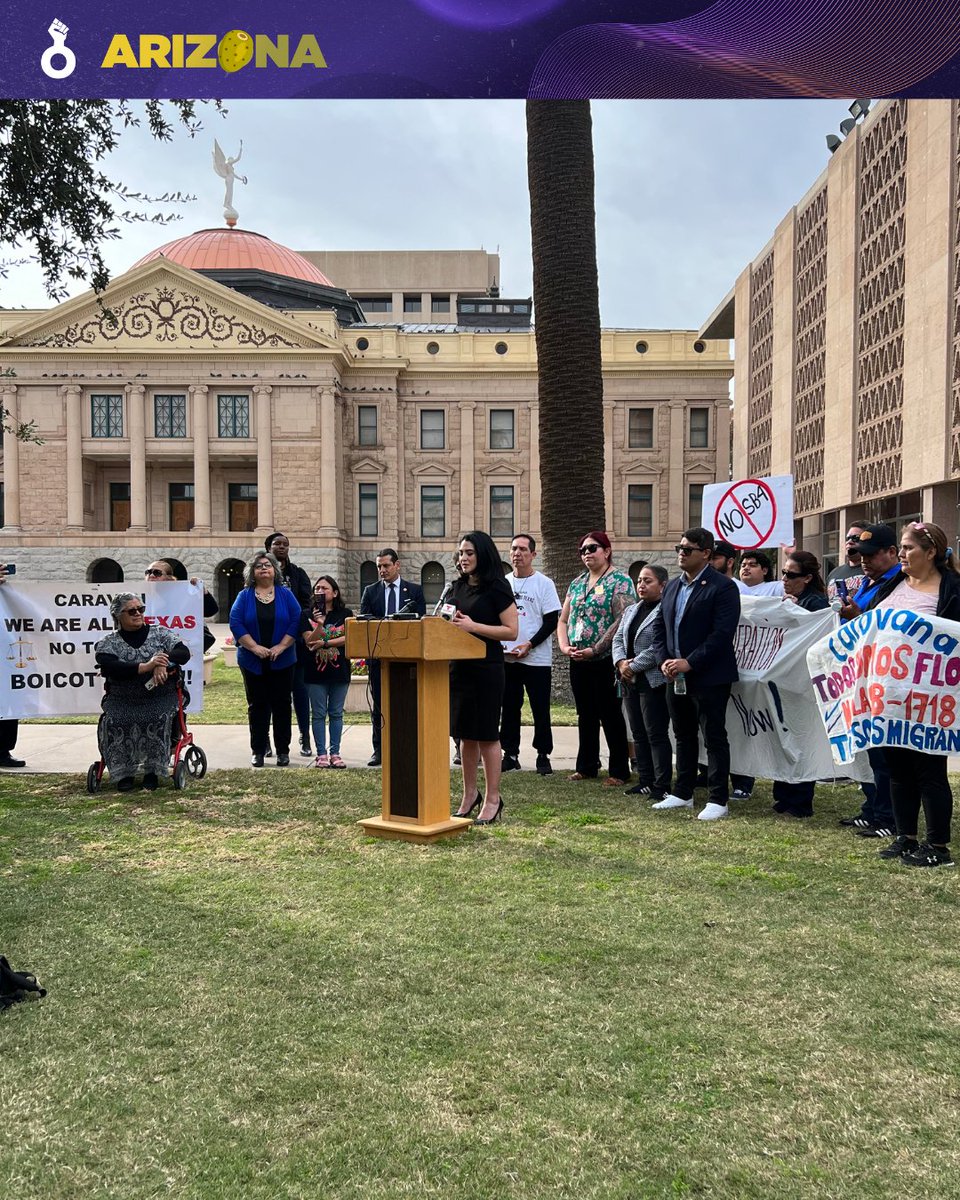 In the heart of Arizona, #PoderLatinx stands united with Caravana Todos Somos Texas against the divisive SB4 law. Together, we raise our voices for justice, equity, and unity. 🗣️✊🏽 #SolidarityInMotion #immigrantjustice