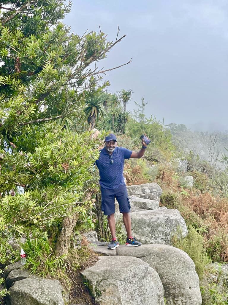 nmuffuh's tweet photo. Always a beautiful experience hiking 🥾 up to #GodsWindow 🇿🇦 ⛰️ https://t.co/uzpLJ8jUzU