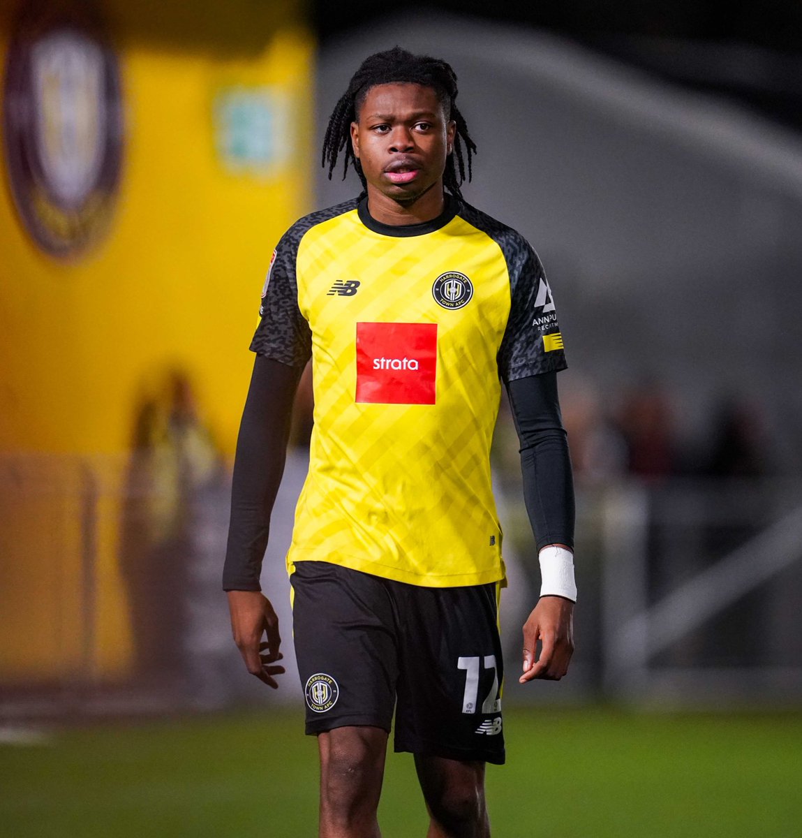 HarrogateTown's tweet photo. Back out on the grass 🙌 https://t.co/Jo2ZSICuOp