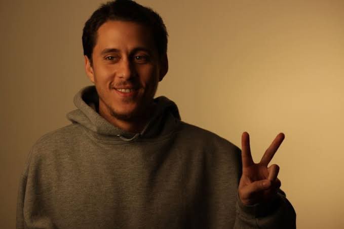 Hoy después de 8 años ya no hay ninguna duda (jamás la hubo a mi parecer) de que Canserbero NO es un homicida, que NO se suicido y nuevamente el mensaje que propagó vuelve a estar presente y más fuerte que nunca. 
Vuela alto Tyron Gonzales 🕊️ por fin tu nombre quedó limpio