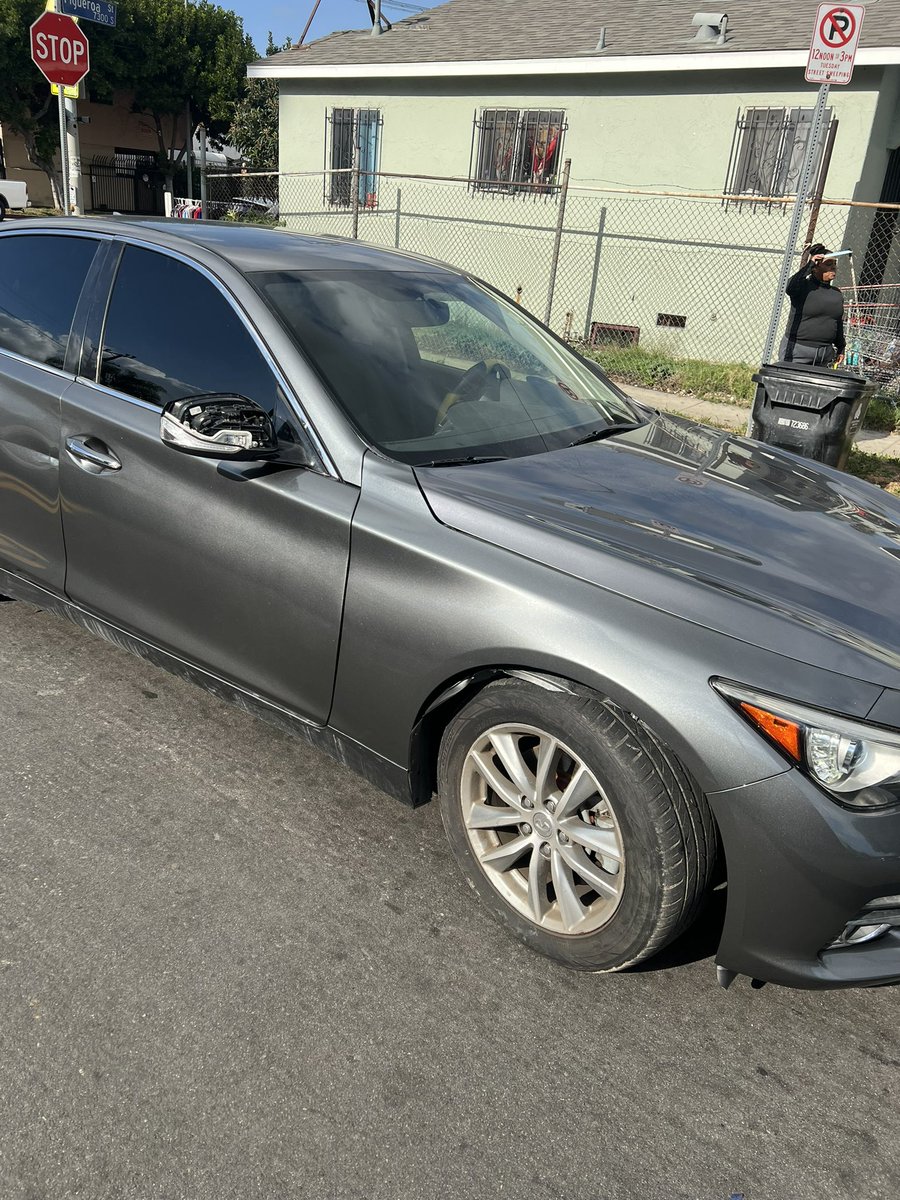 2017 infinity Q-50 repair. Front passenger side door / fender / headlight/ and front bumper