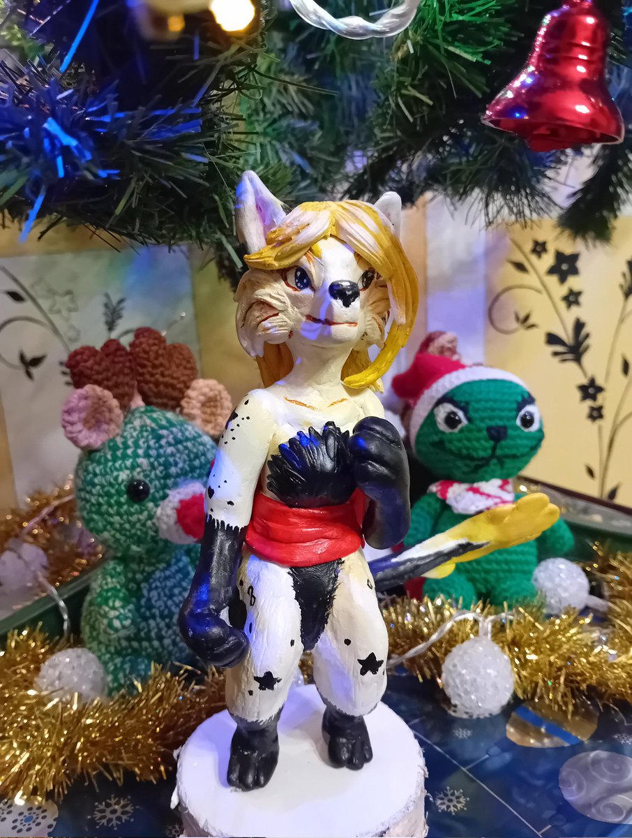 Tsukiyomi789's tweet photo. An oc figurine for my niece's Christmas
.
.
.
.
.
.
.
.
#clay #photography #polymerclay #craft #handcraft #figurine #fimo #oc #originalartwork #cernit #fanart #fimo #fimoart #doll #furry https://t.co/wm1ISZPSUp