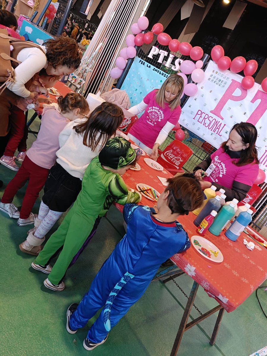 ptisgranada's tweet photo. Las PTIS de #Granada seguimos en Juveandalus, #Armilla hablando de inclusión y diversidad a familias y peques.

¿Te apuntas?

#ptisenlucha #niunpasoatras https://t.co/Ro3fBfiRIb