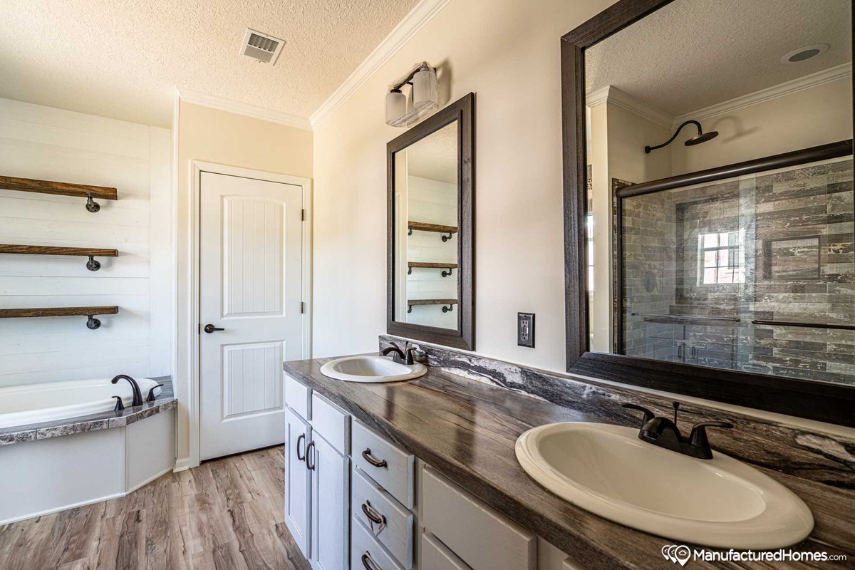 mh_dotcom's tweet photo. DEAL OF THE DAY: THE ELLISTOWN
Save BIG sales Price $169,000 at Star Homes Cullman
Take a Tour at 1081 Country Road 437, Cullman, AL https://t.co/xwK0oLqLbi