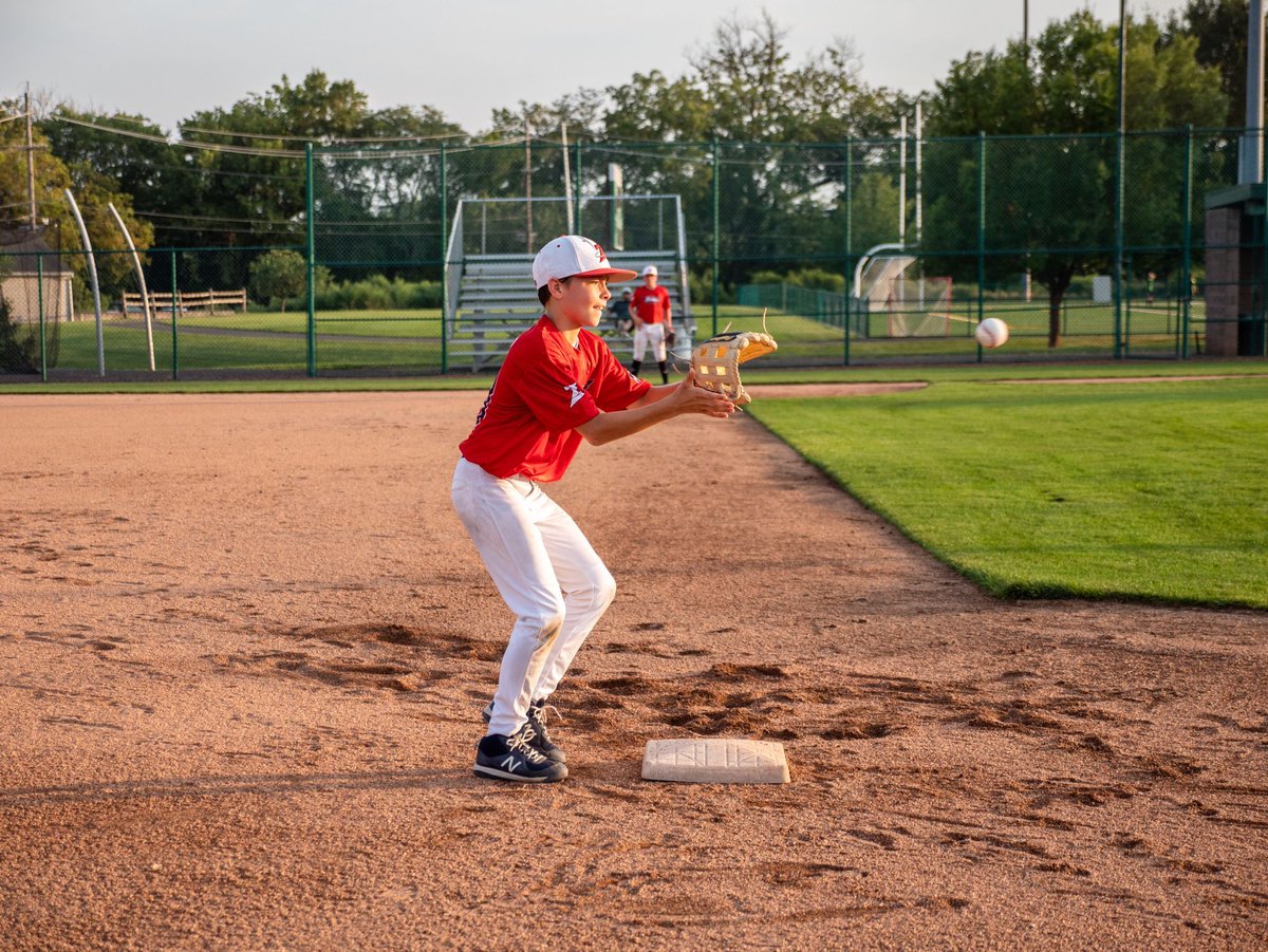 ZonedSports's tweet photo. Missing summer ball! Some throwback flicks from warmer times⚾️☀️ https://t.co/BHRX0oJCl3