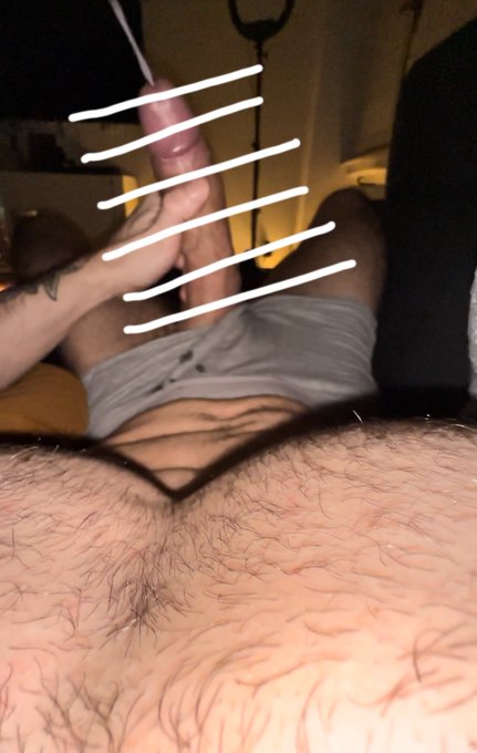 2 pic. does my face give it away? https://t.co/pEqI7WC1b6