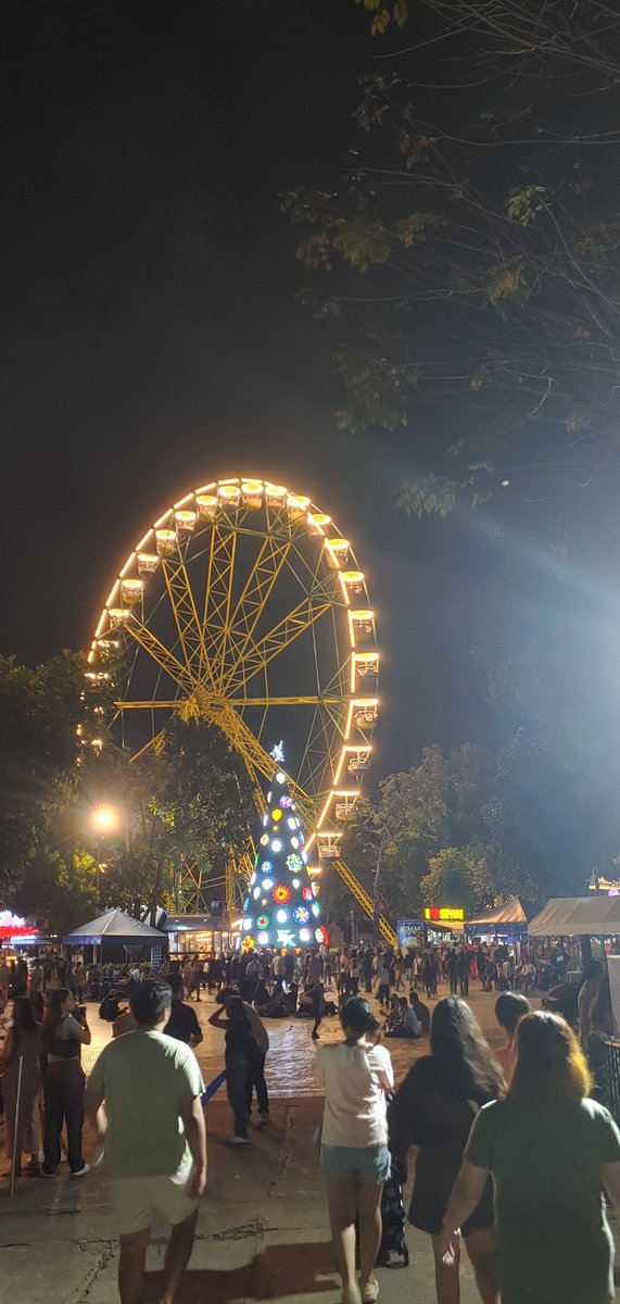 bikbik_88's tweet photo. #themagicstayswithyou #enchantedkingdom https://t.co/sfbhyneQ6N