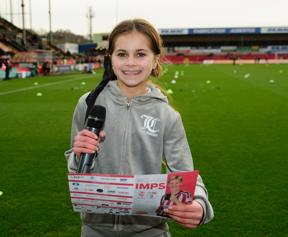 I do like the Lincoln tradition of a young fan reading the teams out... But this young lady (Ivy?) did a brilliant job. She was slightly off with the 6-0 prediction mind! 😀 #bwfc