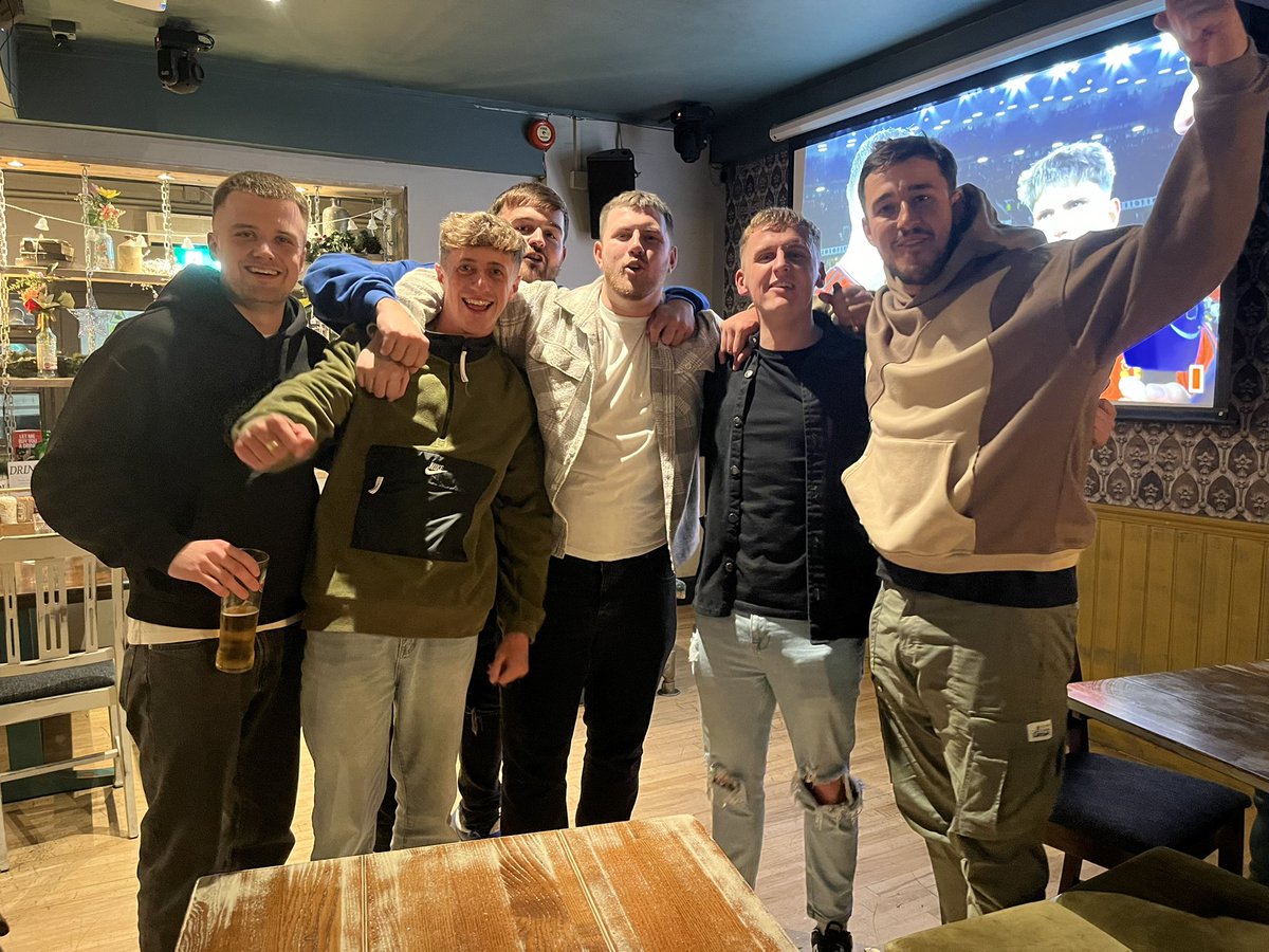 lukemerchant3's tweet photo. A boxing day walking in the park and we’re tuffley rovers and we’re on this piss again @TuffleyRoversFC https://t.co/SNOfpjTUpY