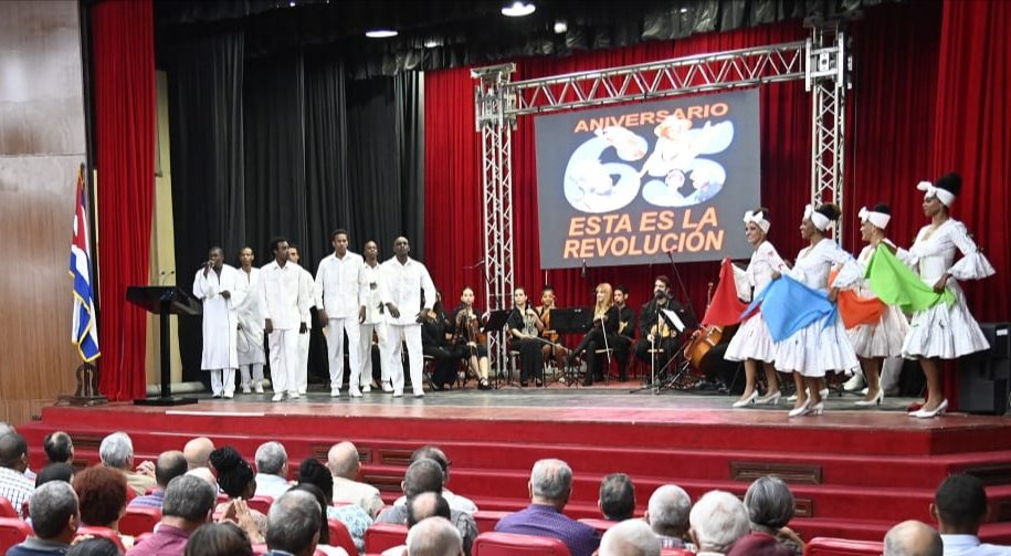 Dr. Roberto Morales Ojeda (@drrobertomojeda) on Twitter photo Casi llegamos a los 65 años de la obra más hermosa construida en #Cuba: La Revolución. Y hoy celebramos ese extraordinario suceso en la sede Comité Central del <a href="/PartidoPCC/">Partido Comunista de Cuba</a> junto al Primer Secretario de la organización <a href="/DiazCanelB/">Miguel Díaz-Canel Bermúdez</a>. #EstaEsLaRevolución. Casi llegamos a los 65 años de la obra más hermosa construida en #Cuba: La Revolución. Y hoy celebramos ese extraordinario suceso en la sede Comité Central del <a href="/PartidoPCC/">Partido Comunista de Cuba</a> junto al Primer Secretario de la organización <a href="/DiazCanelB/">Miguel Díaz-Canel Bermúdez</a>. #EstaEsLaRevolución.